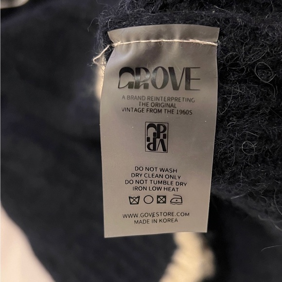 GROVE Navy sweater korean brand - Picture 8 of 8